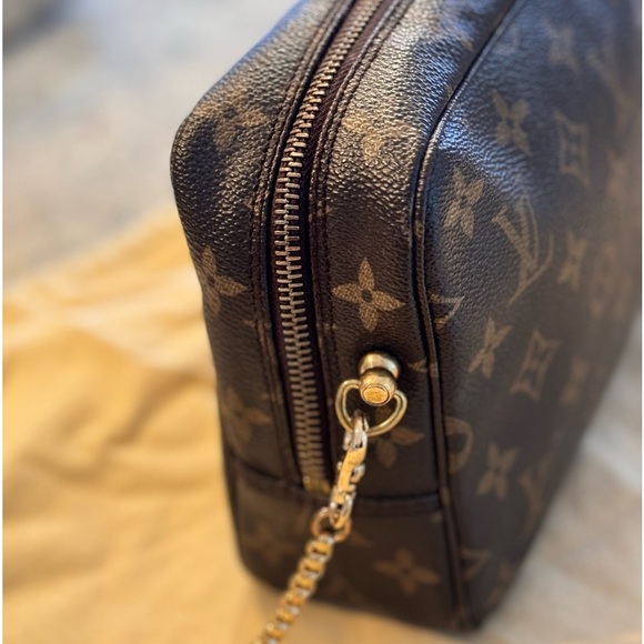 Louis Vuitton Trousse 28 Converted Crossbody Bag - Picture 4 of 16